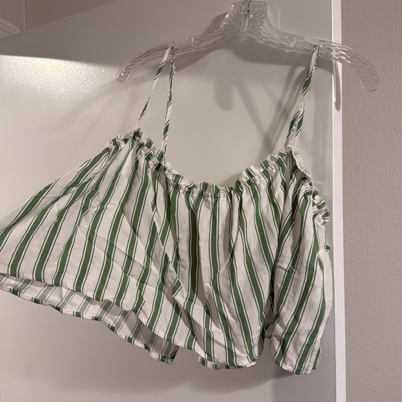 White with green stripes flowy beachy top from boutique - Picture 3 of 4